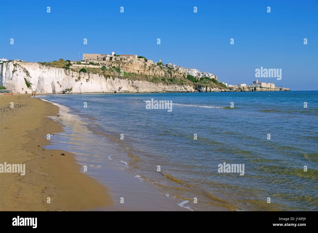 Ville et de la plage de Vieste Pouilles, Italie Banque D'Images