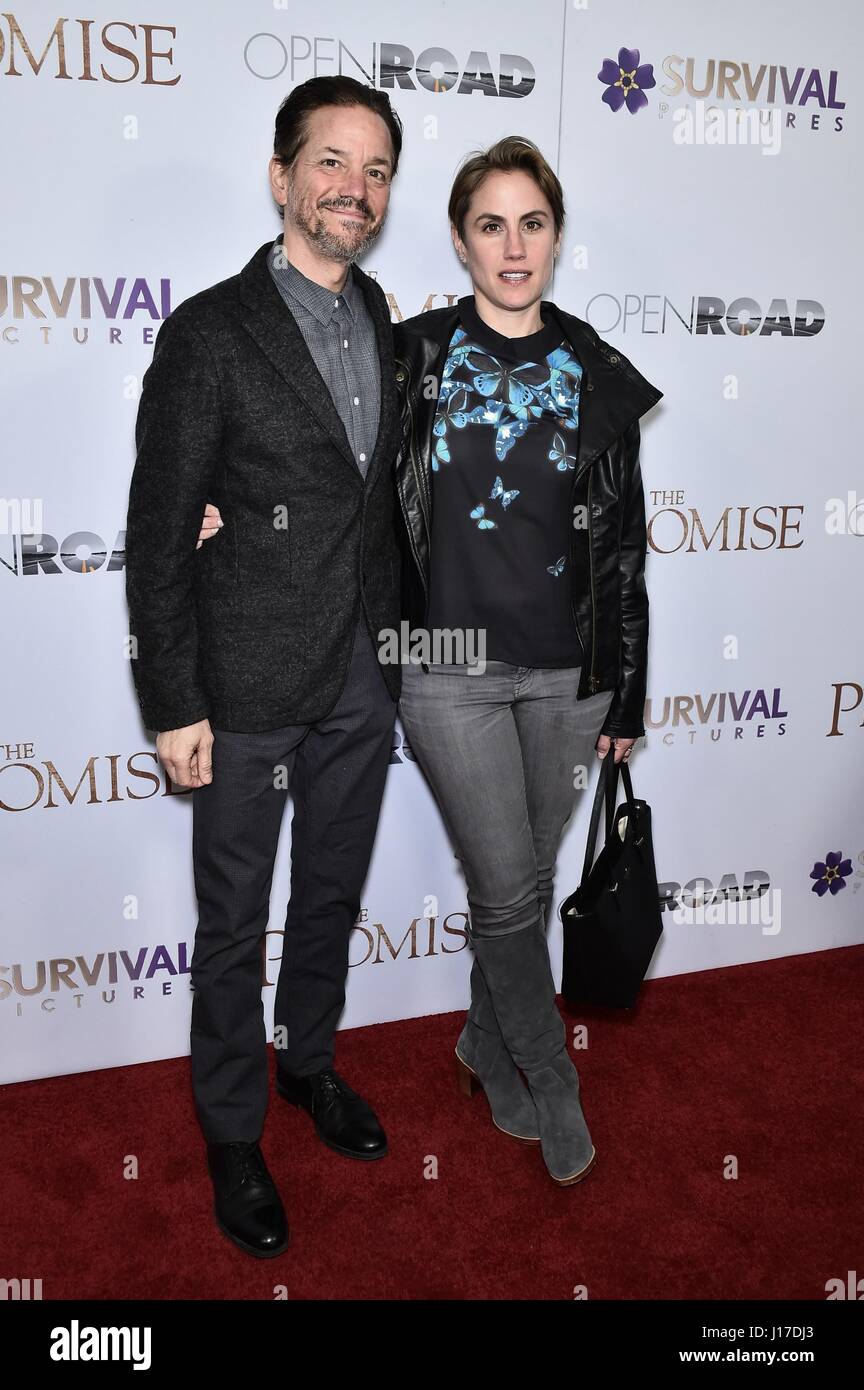 New York, NY, USA. 18 avr, 2017. Frank Whaley, Heather Bucha à arrivés pour la première promesse, le théâtre de Paris, New York, NY Le 18 avril 2017. Crédit : Steven Ferdman/Everett Collection/Alamy Live News Banque D'Images