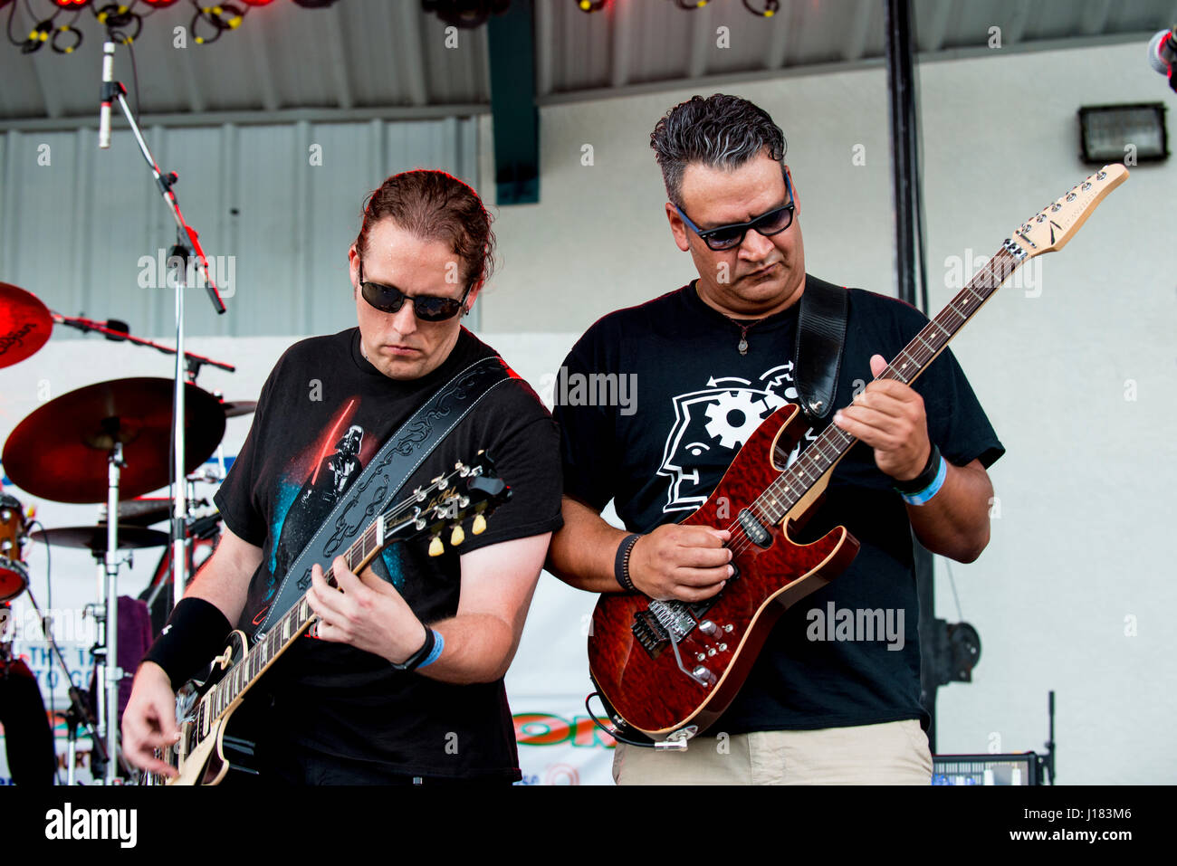 Rock show live on stage piscine vivent dans la rue Banque D'Images