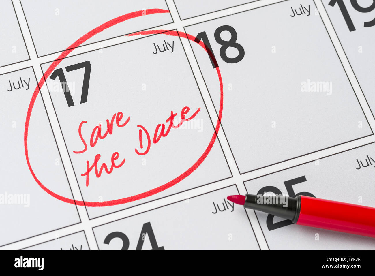 Enregistrer la date inscrite sur un calendrier - Juillet 17 Banque D'Images