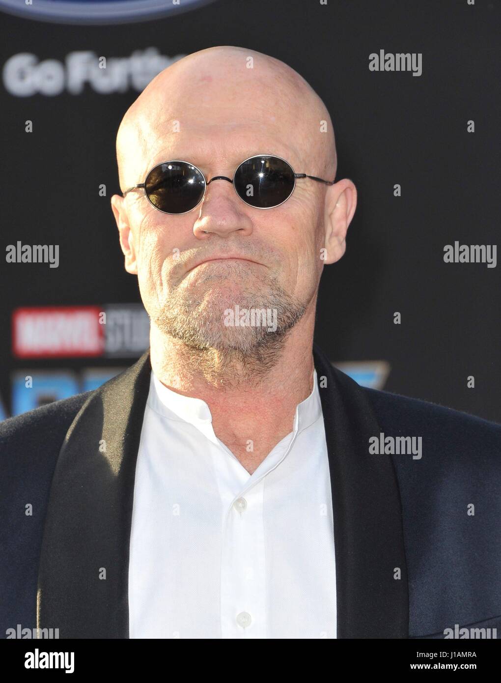 Los Angeles, CA, USA. Apr 19, 2017. Michael Rooker aux arrivées pour les GARDIENS DE LA GALAXIE VOL. 2 Premiere, le Kodak Theater à Hollywood et Highland Center, Los Angeles, CA, 19 avril 2017. Credit : Elizabeth Goodenough/Everett Collection/Alamy Live News Banque D'Images