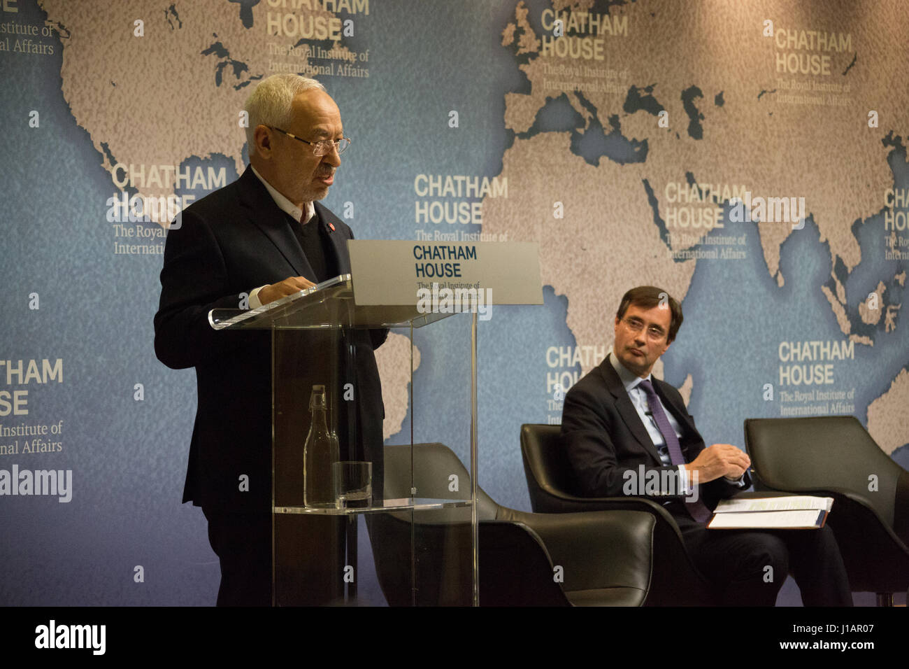 Londres, Royaume-Uni. Apr 19, 2017. Rached Ghannouchi, le co-fondateur du parti politique tunisien Ennahdha, à Chatham House à Londres lors de la Asfari Forum : Perspectives sur l'Islam et la démocratie. Date de la photo : Mercredi, Avril 19, 2017. Credit : Roger Garfield/Alamy Live News Banque D'Images