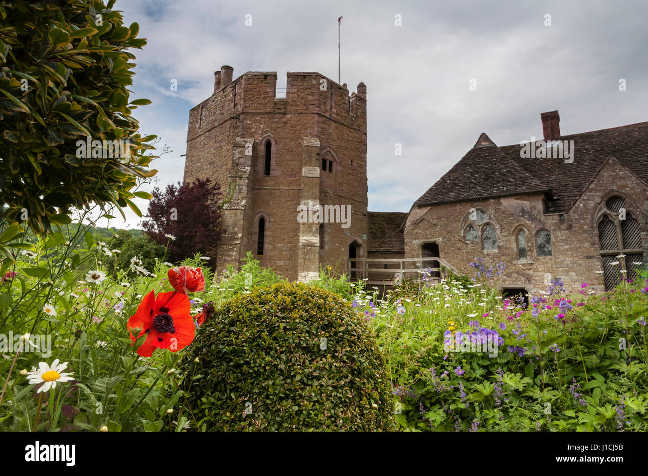 Manoir fortifié médiéval de Stokesay Castle, Shropshire, England, UK : montrant la tour sud Banque D'Images