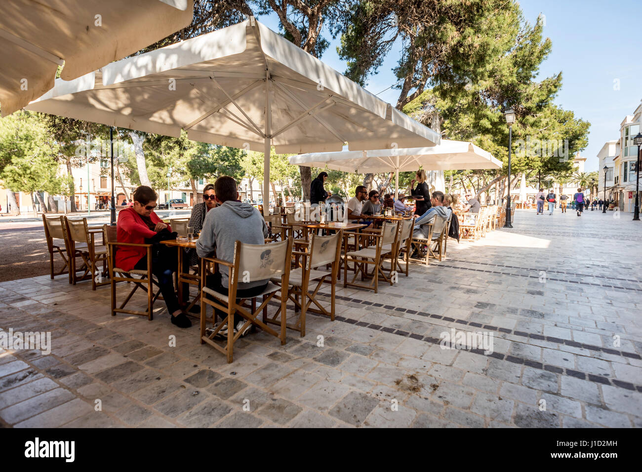 Les personnes bénéficiant de cafe society à Ciutadella, Minorque Banque D'Images