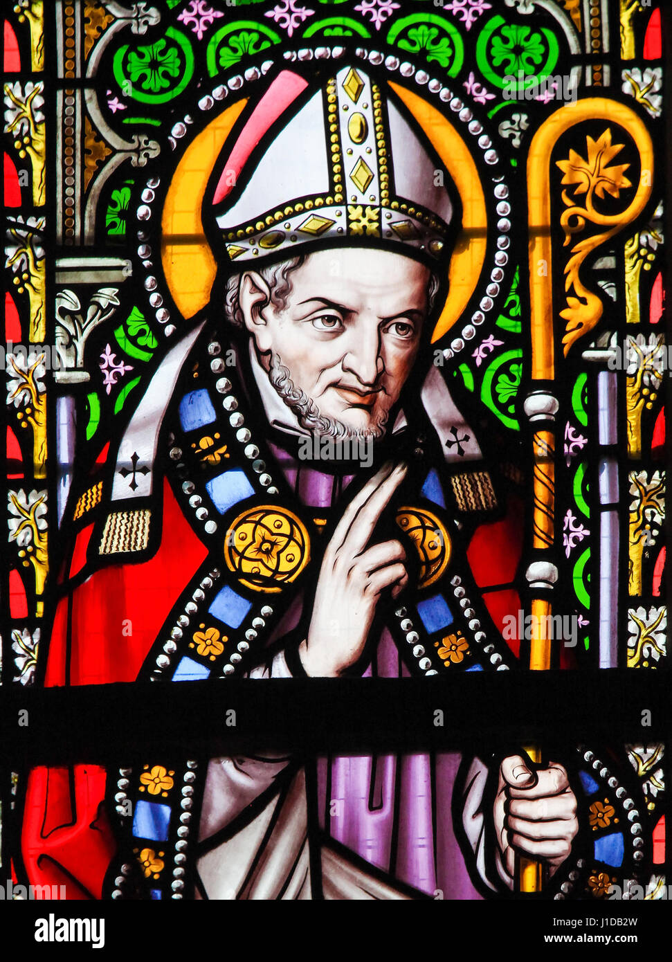 Vitraux dans l'Église du Sablon à Bruxelles, Belgique, représentant Saint Alphonse, fondateur de la Congrégation du Très Saint Rédempteur (le Banque D'Images