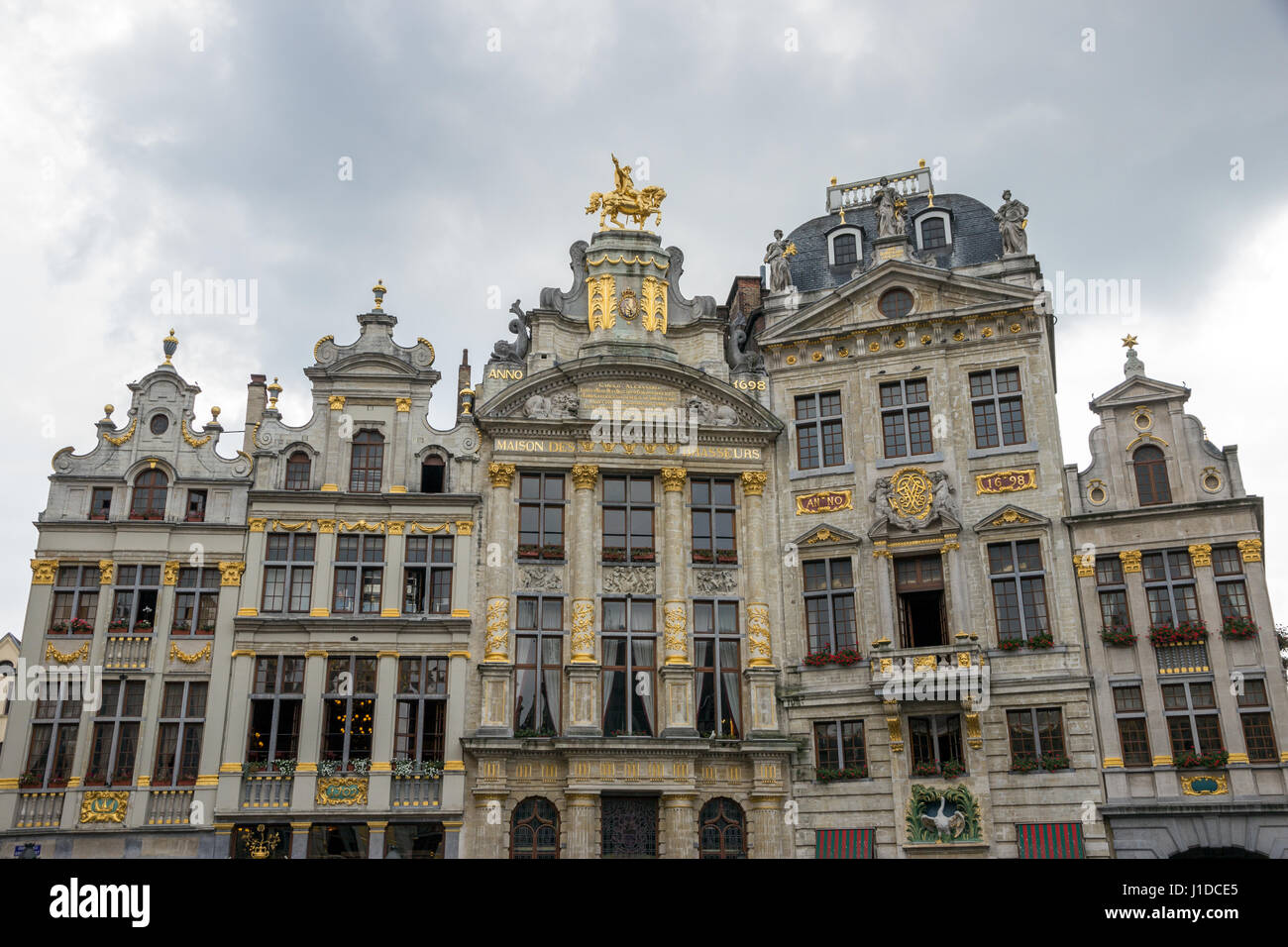Bruxelles - Jul 30, 2014 : vue sur la célèbre Grand Place (Grote Markt) - la place centrale de Bruxelles. Grand Place a été nommé par l'UNESCO comme sa Banque D'Images