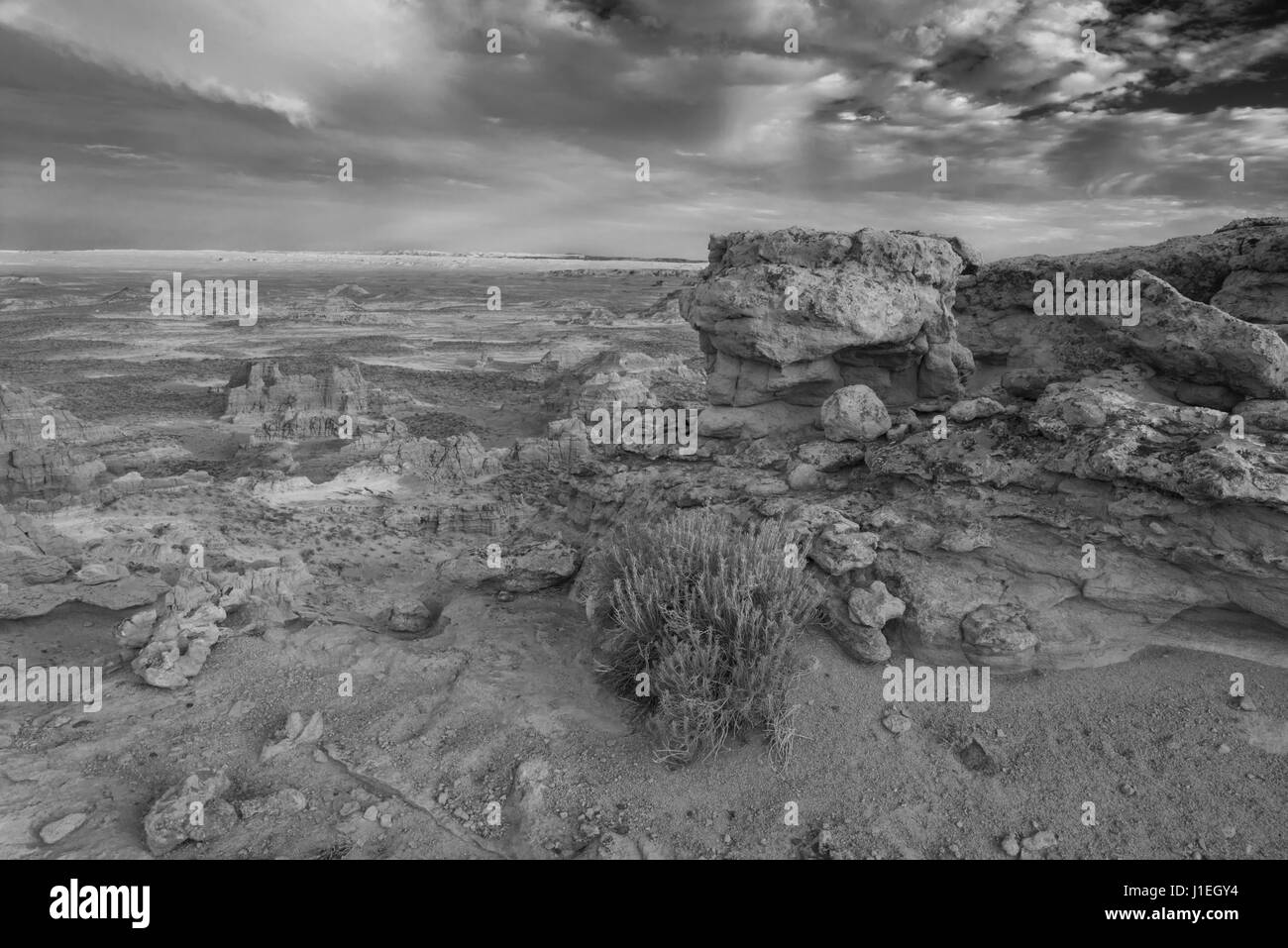 Coucher du soleil à la ville d'Adobe, Adobe rim ville zone d'étude, Sweetwater County, Wyoming. Banque D'Images