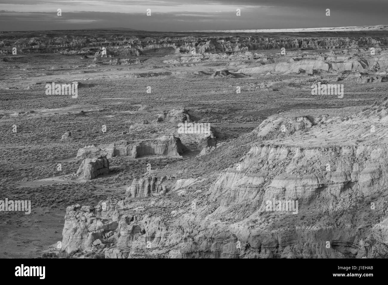 Lever du soleil à la ville d'Adobe, Adobe rim ville zone d'étude, Sweetwater County, Wyoming. Banque D'Images