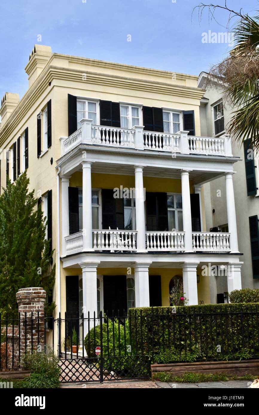 Belle maison de style colonial près de East battery street Charleston, Caroline du Sud Banque D'Images
