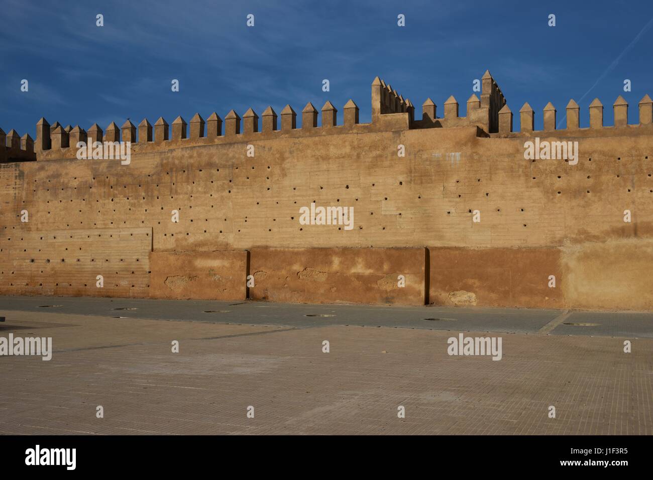 Des murs entourant l'ancienne ville de Fès au Maroc, l'Afrique du Nord Banque D'Images