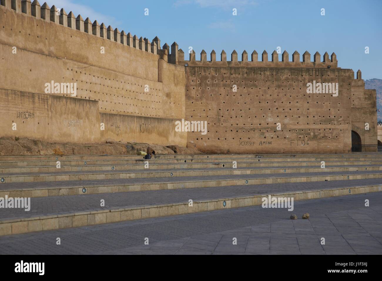 Des murs entourant l'ancienne ville de Fès au Maroc, l'Afrique du Nord Banque D'Images