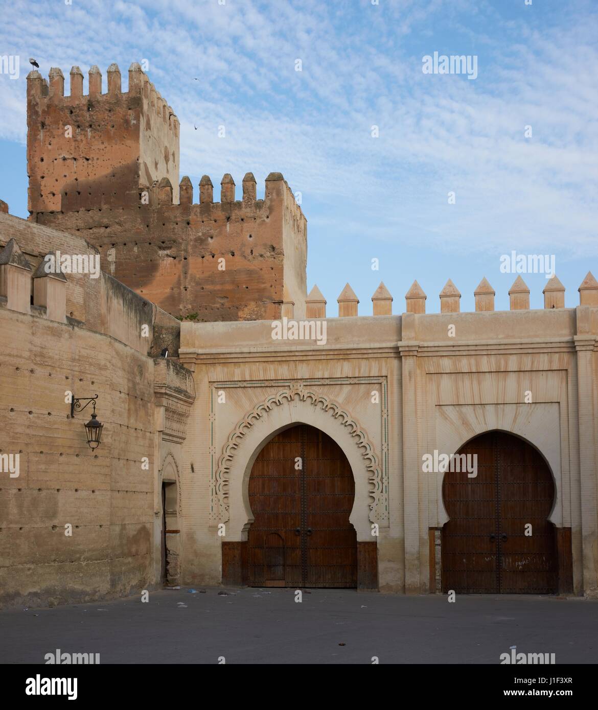 Des murs entourant l'ancienne ville de Fès au Maroc, l'Afrique du Nord Banque D'Images