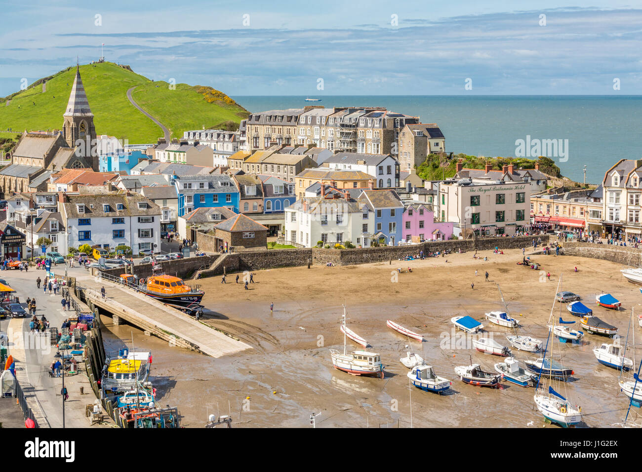 Ilfracombe, Devon, Royaume-Uni. Une jolie et populaire station balnéaire victorienne avec des vues à couper le souffle, plages, port et quai situé dans le Devon en Angleterre Banque D'Images