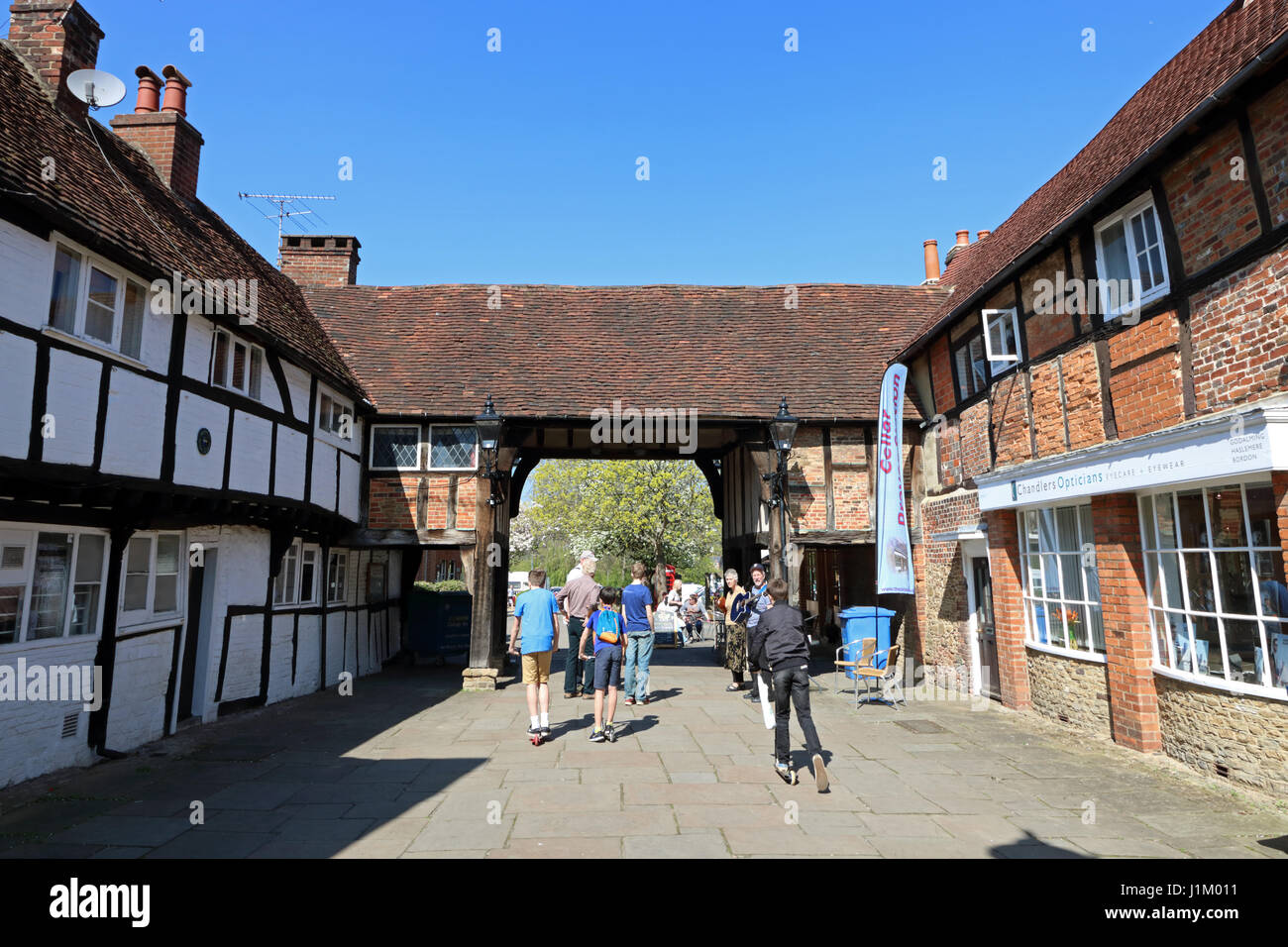 High street Shopping GODALMING Surrey England Banque D'Images