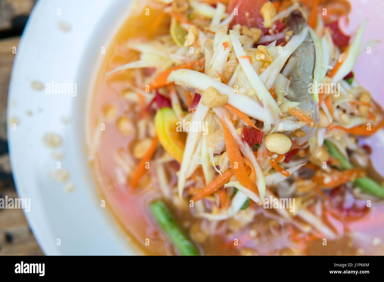 Salade de papaye thaï ou Som Tum de Thaïlande Banque D'Images