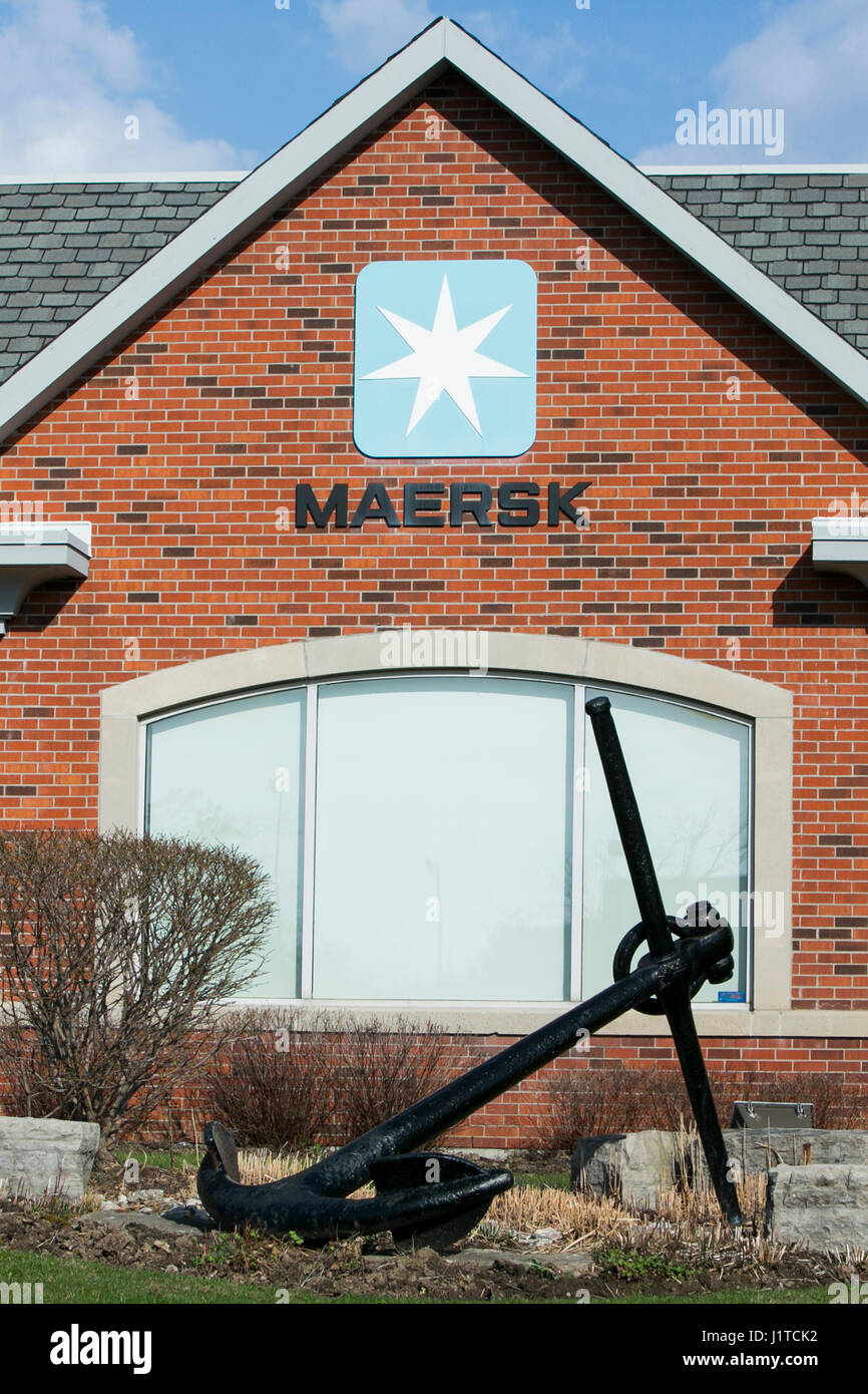 Un logo affiche à l'extérieur d'un établissement occupé par Maersk à Mississauga, Ontario, Canada, le 16 avril 2017. Banque D'Images