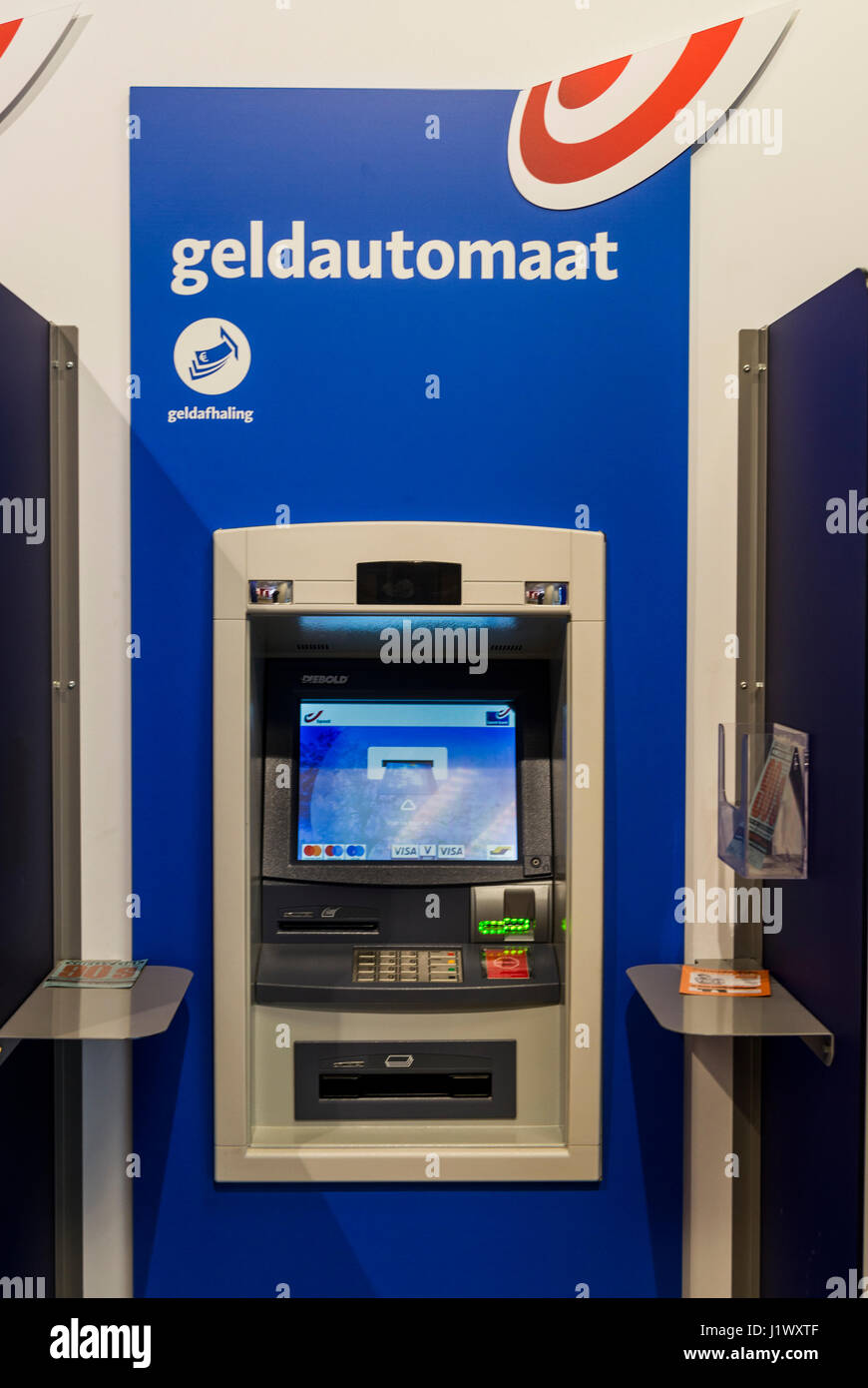 Geldautomaat Banque de photographies et d'images à haute résolution - Alamy