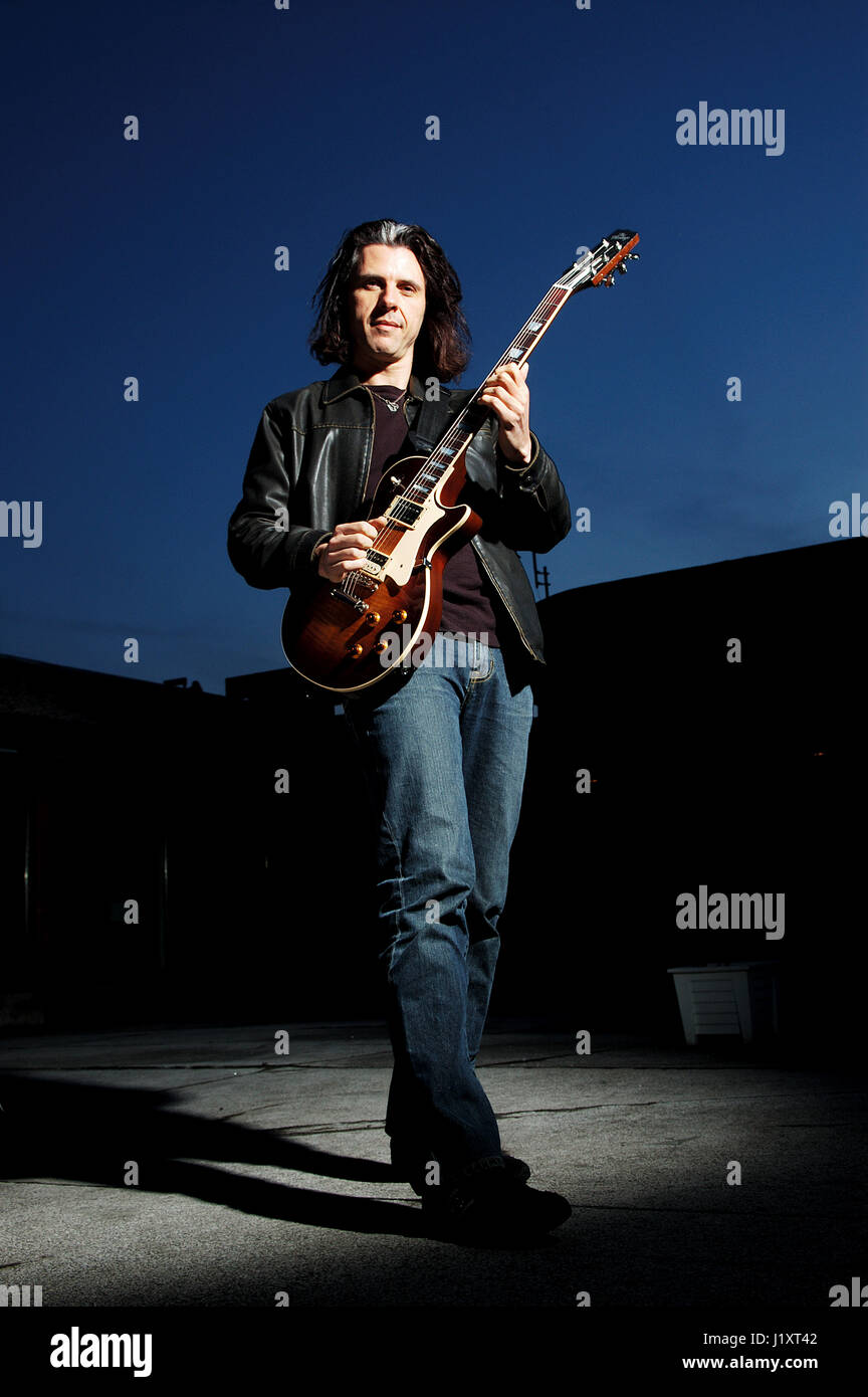 Alexander 'Alex' Nathan Skolnick (né 29 septembre 1968 à Berkeley) est un guitariste américain. Skolnick, Alex, photo Kazimierz Jurewicz Banque D'Images