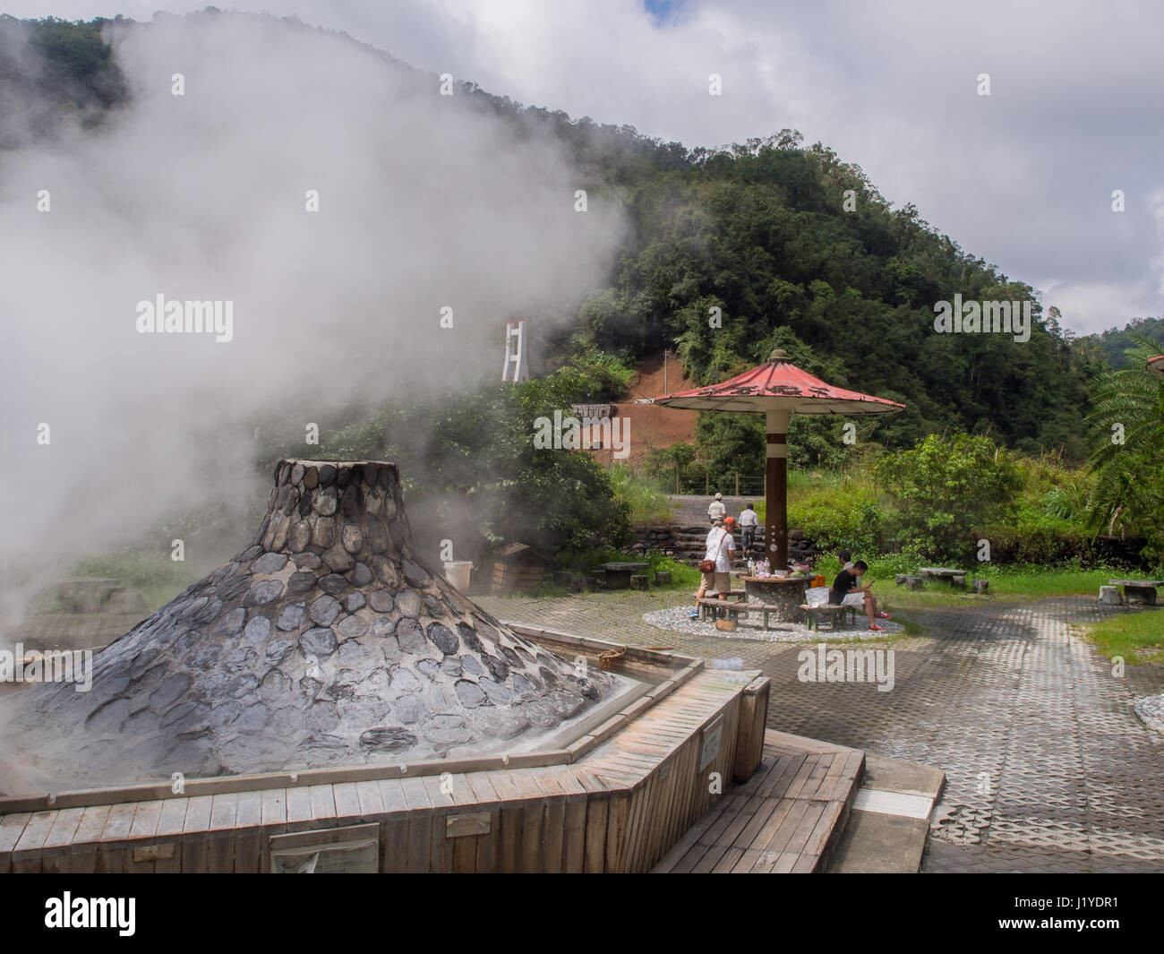 La montagne de Taiping, Taiwan - le 15 octobre 2016 Lieu : pour la cuisson d'un oeuf dans la source chaude Taipingshan National Forest Recreation Area Banque D'Images