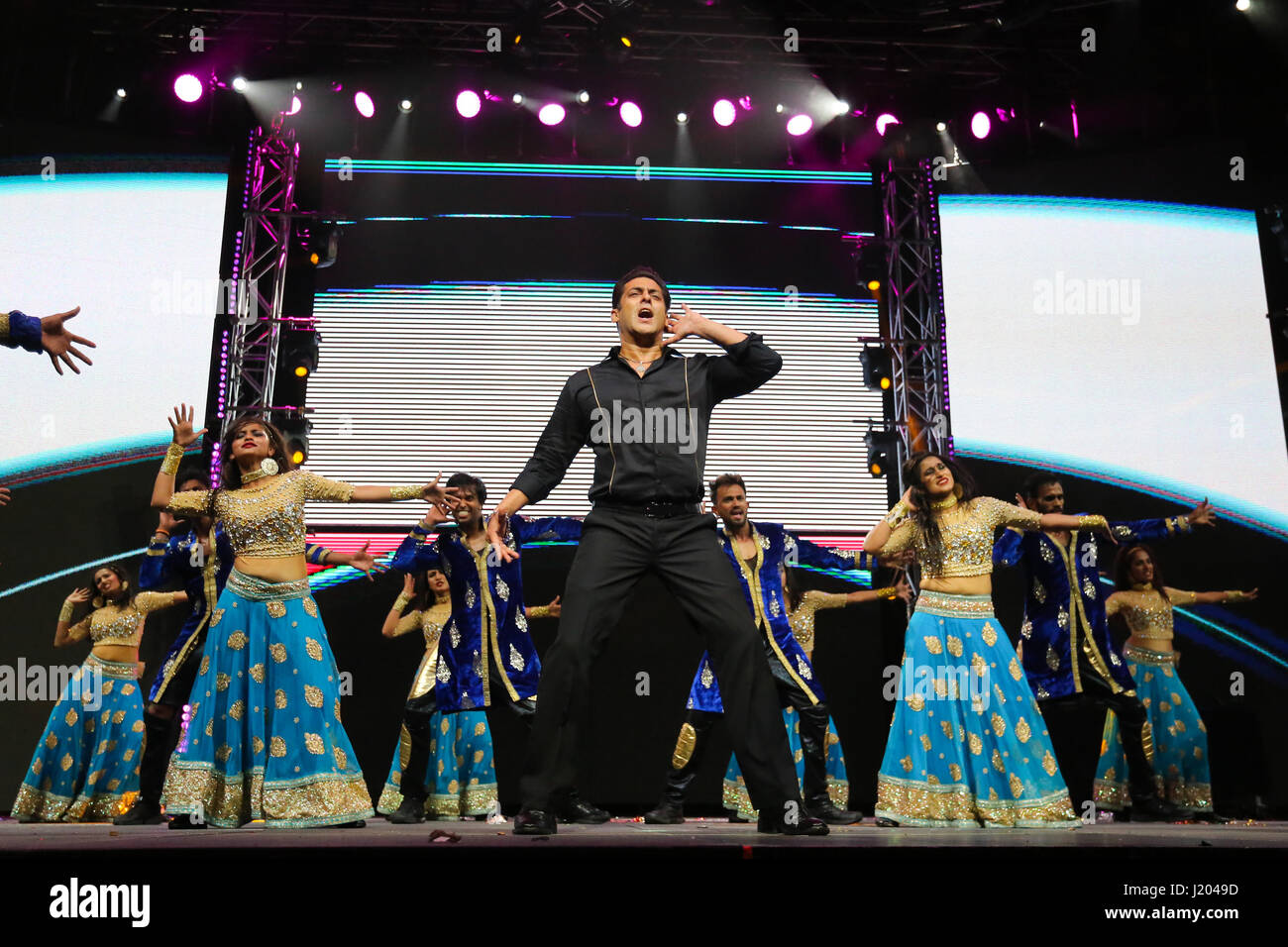 Sydney, NSW, Australie. Apr 23, 2017. La superstar de Bollywood Salman Khan l'exécution à l'Da-Bangg Tour à l'Arène Qudos Bank Crédit : Christopher Khoury/presse australienne/ZUMA/Alamy Fil Live News Banque D'Images