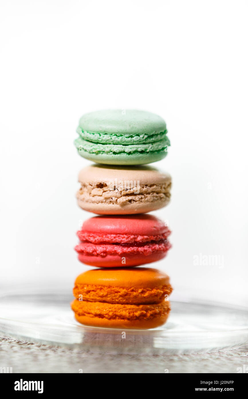 Pile de quatre macarons français Banque D'Images