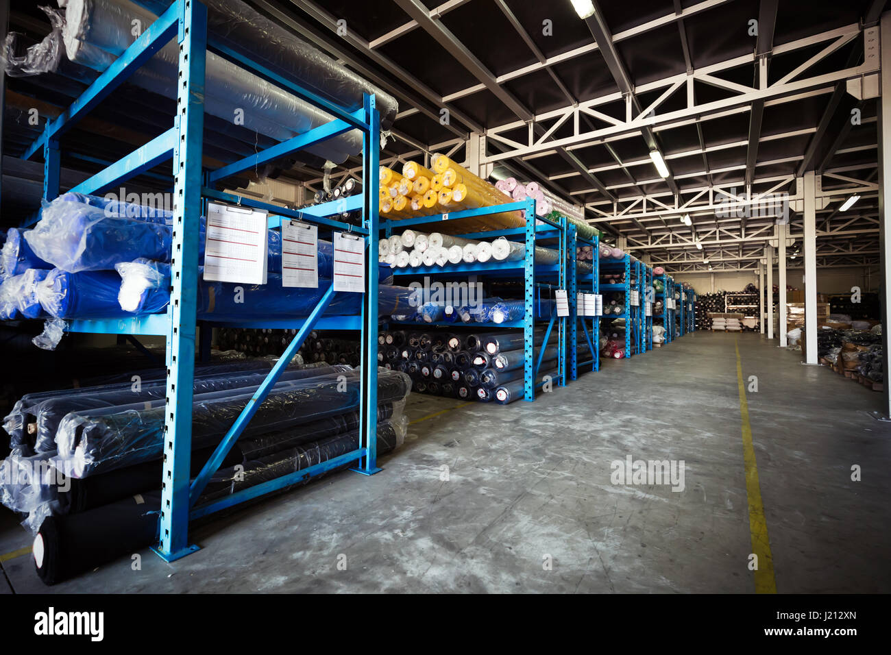Entrepôt de stockage des matériaux de l'industrie textile Banque D'Images