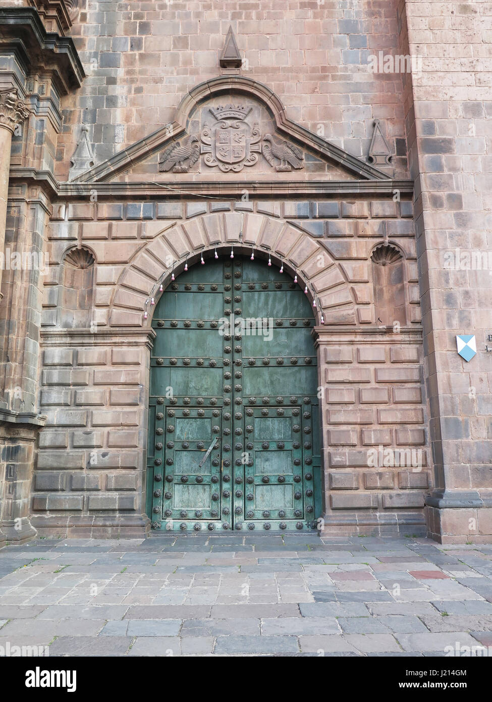 Cathédrale de l'église à la Plaza de Armas. Cuzco, Pérou. Journée ensoleillée Banque D'Images