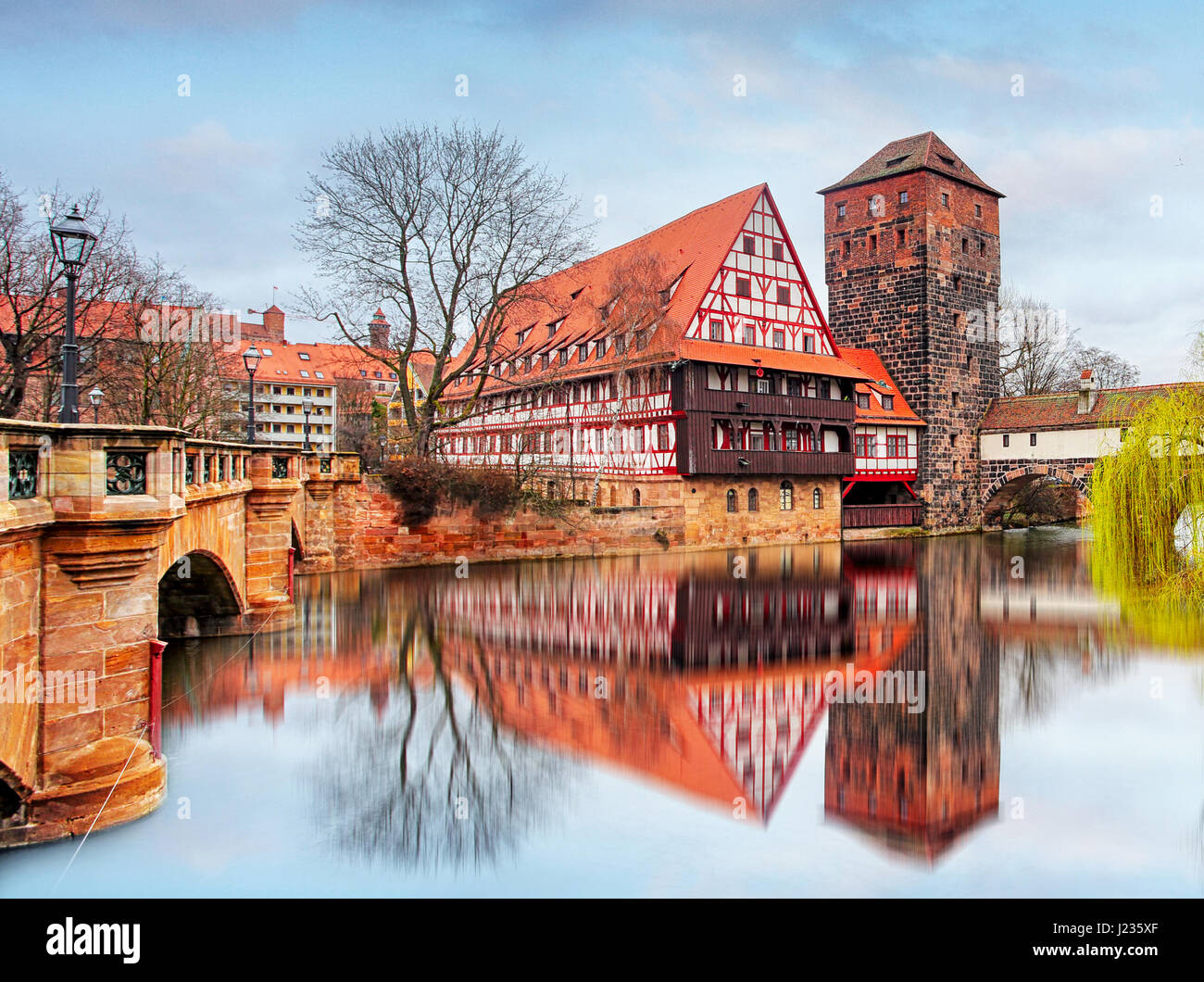 Nuremberg, Allemagne à Bridge. Banque D'Images