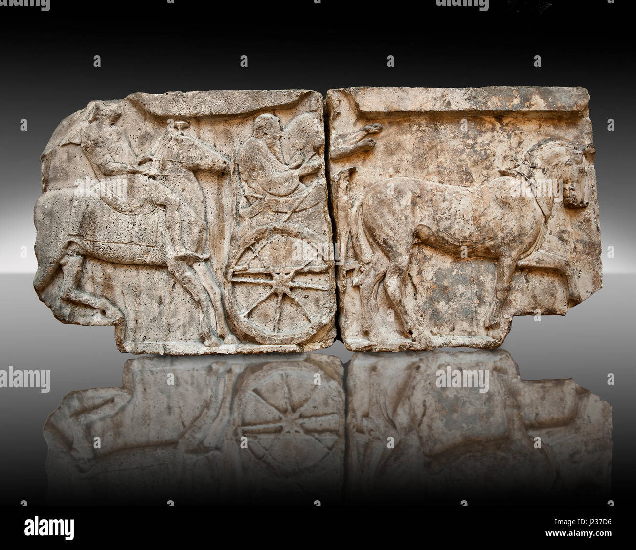 Défilé de char et cavaliers de gel les héros culte de l'acropole de Xanthos, pensé pour être les sanctuaires de guerriers mythiques de la tro Banque D'Images