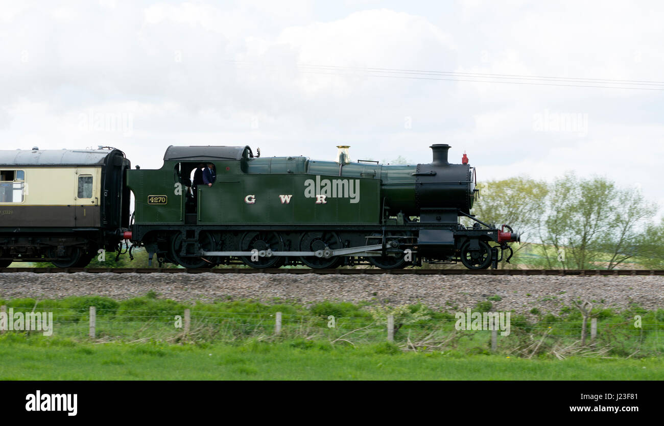 Le train à vapeur sur la Loire et le Warwickshire Railway près de Toddington, Gloucestershire, Royaume-Uni Banque D'Images