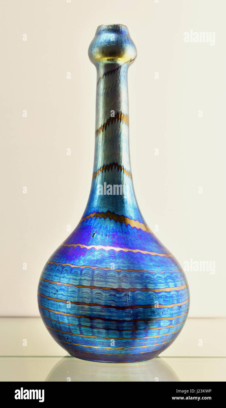 Vase par Glasfabrik Johann Loetz Witwe, Klostermühle (Bohême) 1898/99 ( Böhmischen Glaskunst - République tchèque art Art Déco en verre ( - ), Art Nouveau Banque D'Images