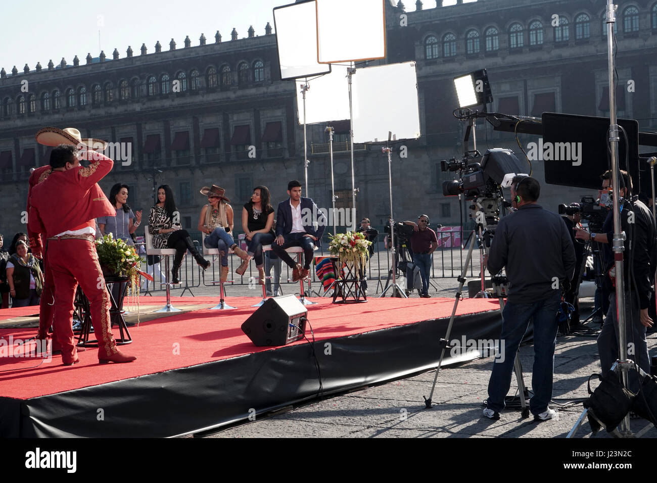 Le tournage de l'émission de télévision du matin Despierta America dans le Zocalo de Mexico City, Mexique Banque D'Images