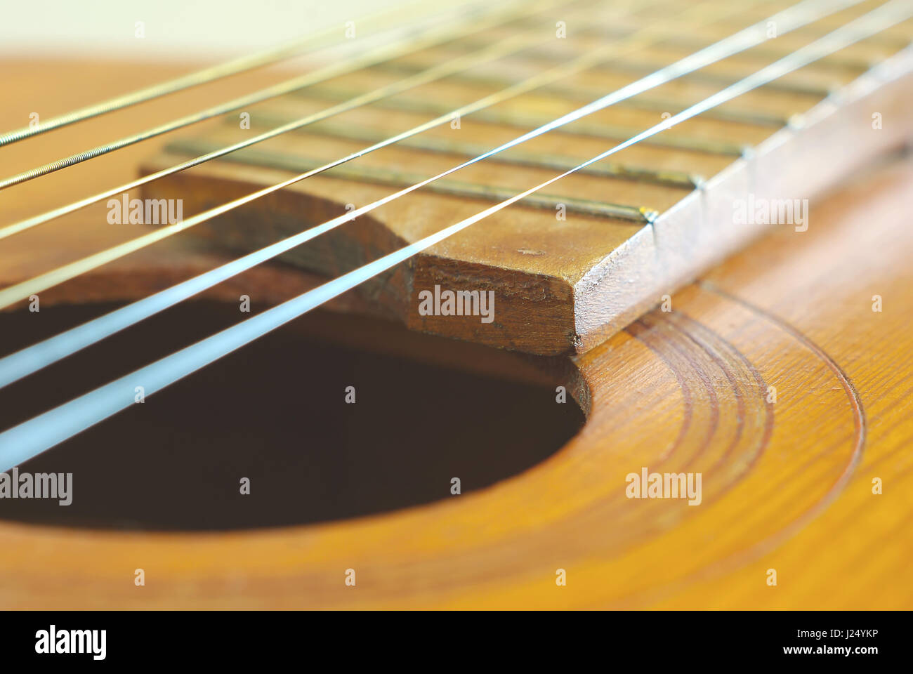 Cordes guitare classique en bois libre. Vintage fond de musique acoustique. Instrument classique de musique. Banque D'Images