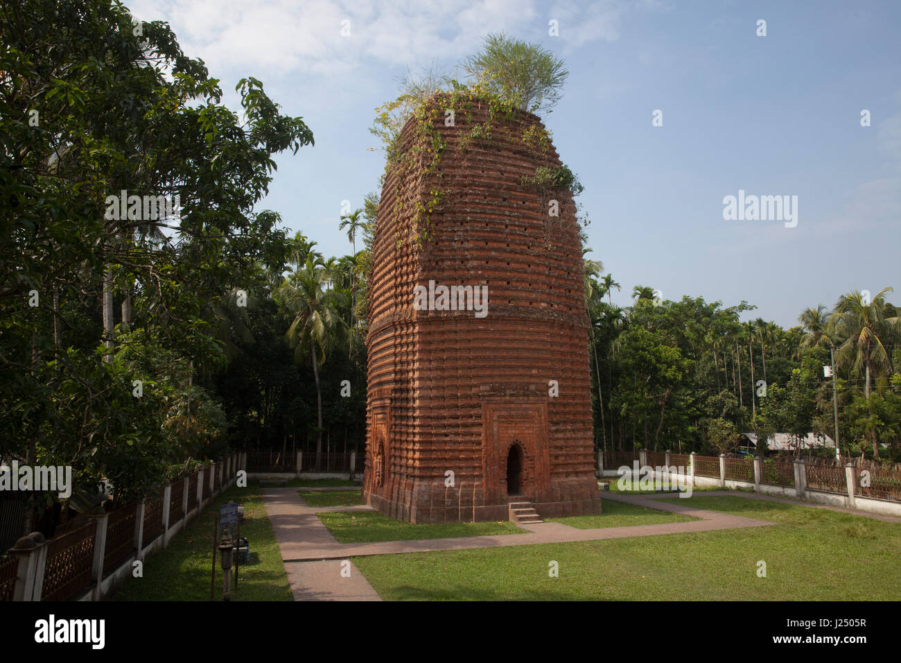 Espèce d'Ayodhya ou Kodla Espèce situé dans Ayodhya village de Bagerhat. Une ancienne inscription fragmentaire Bangla records que l'espèce a été construit autour de 1610, Banque D'Images