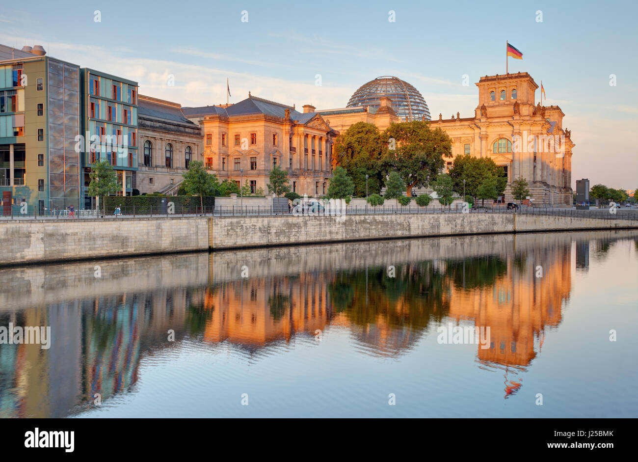 Le Reichstag de Berlin. Bâtiment du Reichstag à Berlin, Allemagne. Banque D'Images