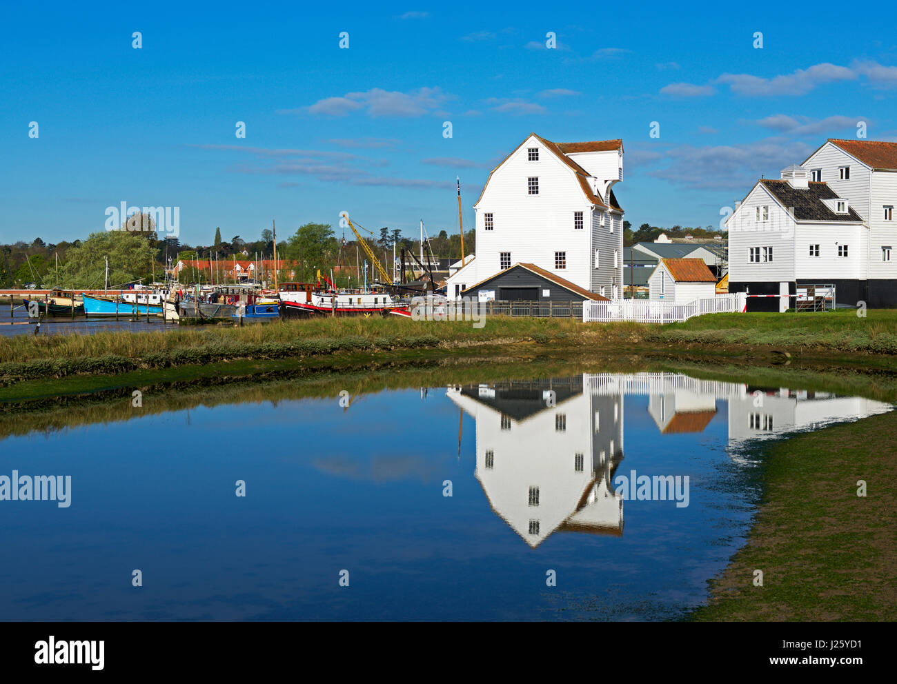 Le moulin à marée, Woodbridge, Suffolk, Angleterre, Royaume-Uni Banque D'Images