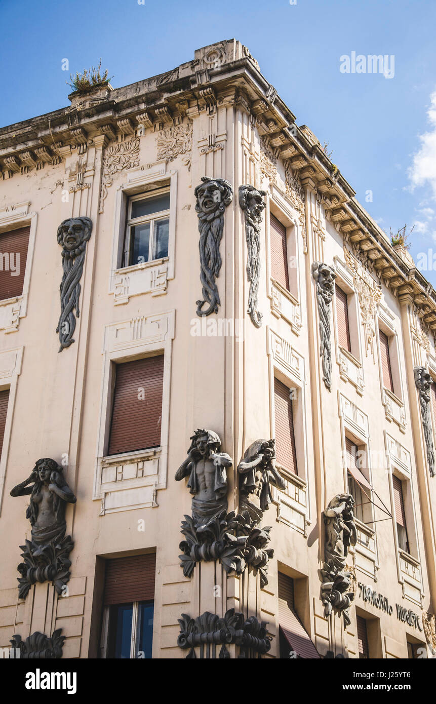 Ornate Building ornée de décorations sculpturales, Split, Croatie Banque D'Images