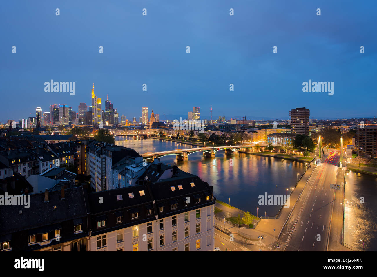 Ville de Frankfurt am Main skyline at night, Francfort, Allemagne. Banque D'Images
