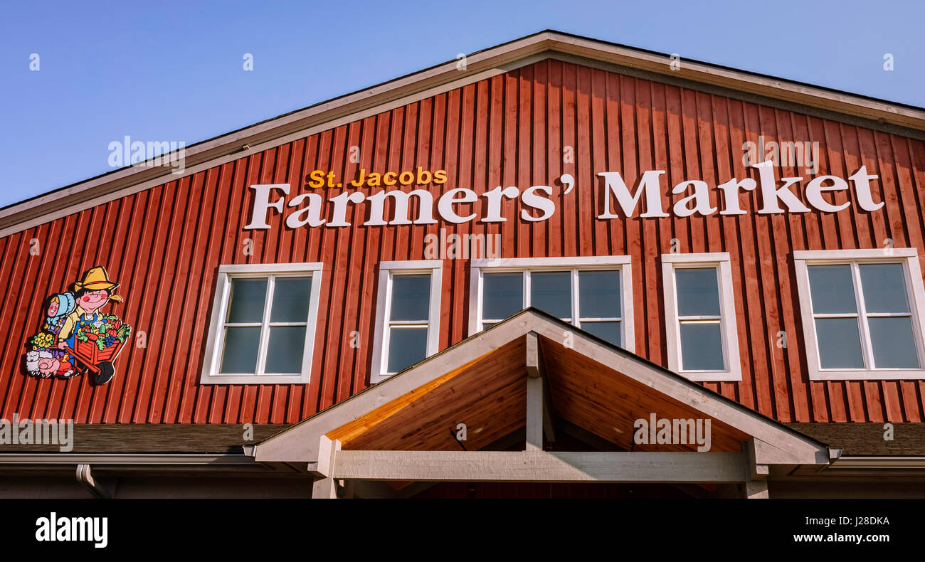 L'extérieur de l'édifice du marché des agriculteurs de St Jacobs, Ontario Canada - attraction touristique Banque D'Images