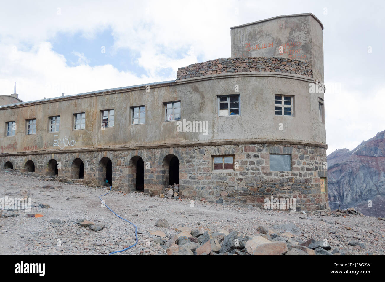 Mzcheta-Mtianeti Stepanzminda, Géorgie, Kazbegtour Meteostation,,, du Caucase Banque D'Images