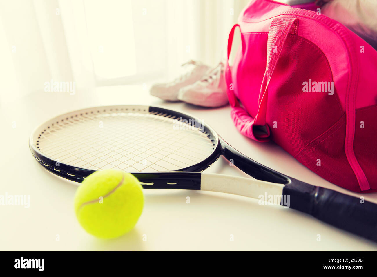 Tennis stuff Banque de photographies et d'images à haute résolution - Alamy