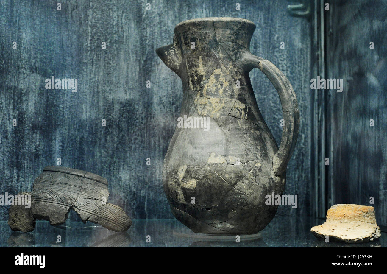 Âge des Vikings. Poterie et jar. De Kaupang, Larvik K., Vestfold. 9e-10e siècle. Musée historique. Oslo. La Norvège. Banque D'Images