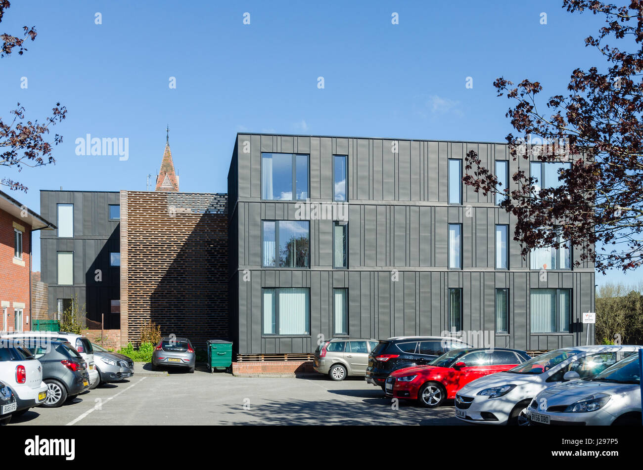 Appartement moderne récemment construit bloc dans la banlieue de Birmingham recherchés Harborne Banque D'Images