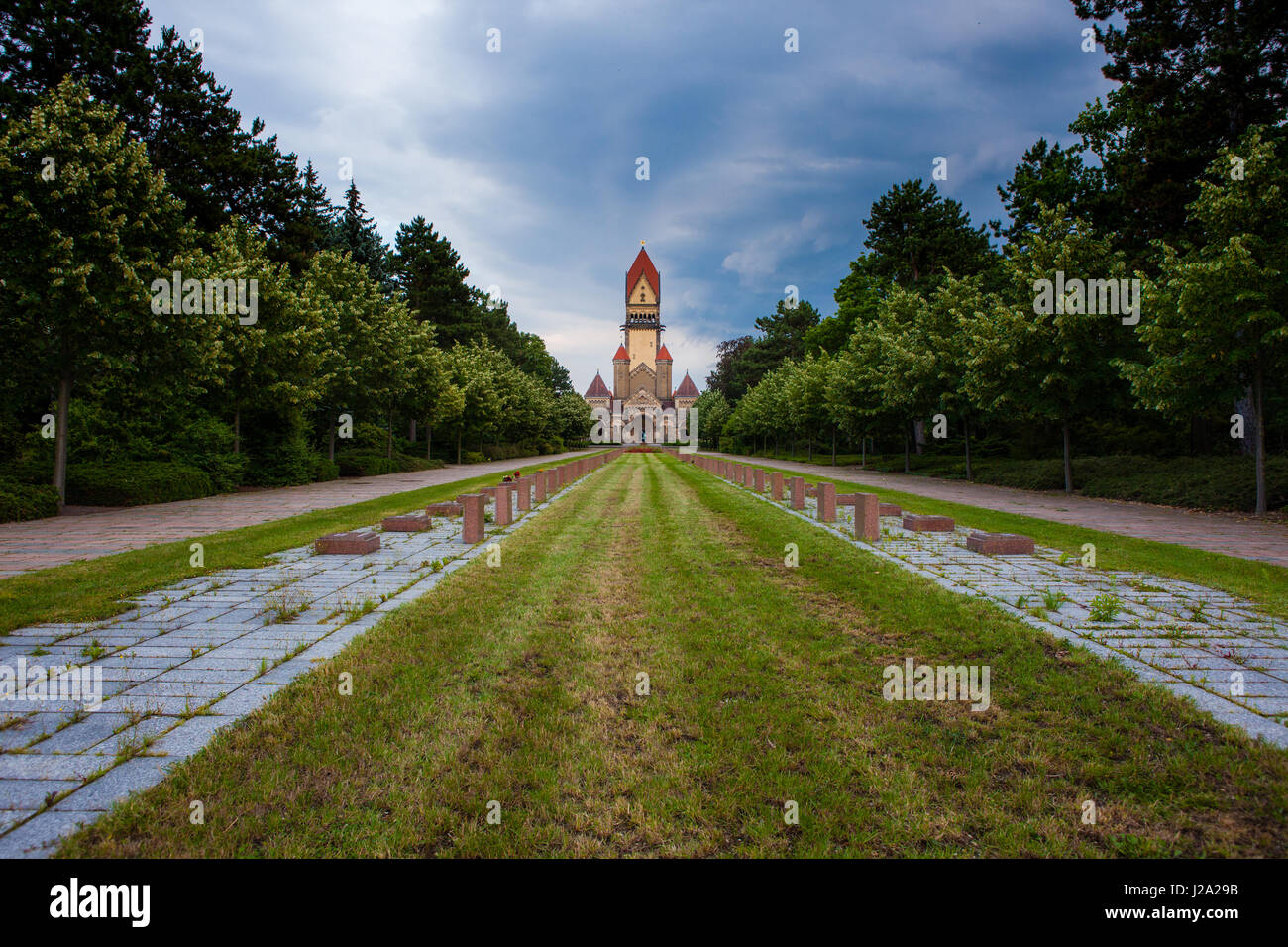 Südfriedhof est, d'une superficie de 82 hectares, le plus grand cimetière de Leipzig. Banque D'Images