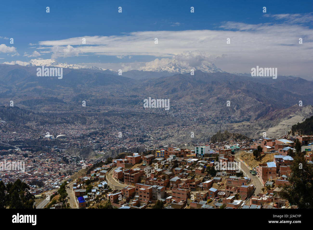 La BOLIVIE, La Paz, El Alto, le 'pauvre', ville située à une altitude de 4100 m sur l'Altiplano au-dessus de la chaudière de La Paz Banque D'Images