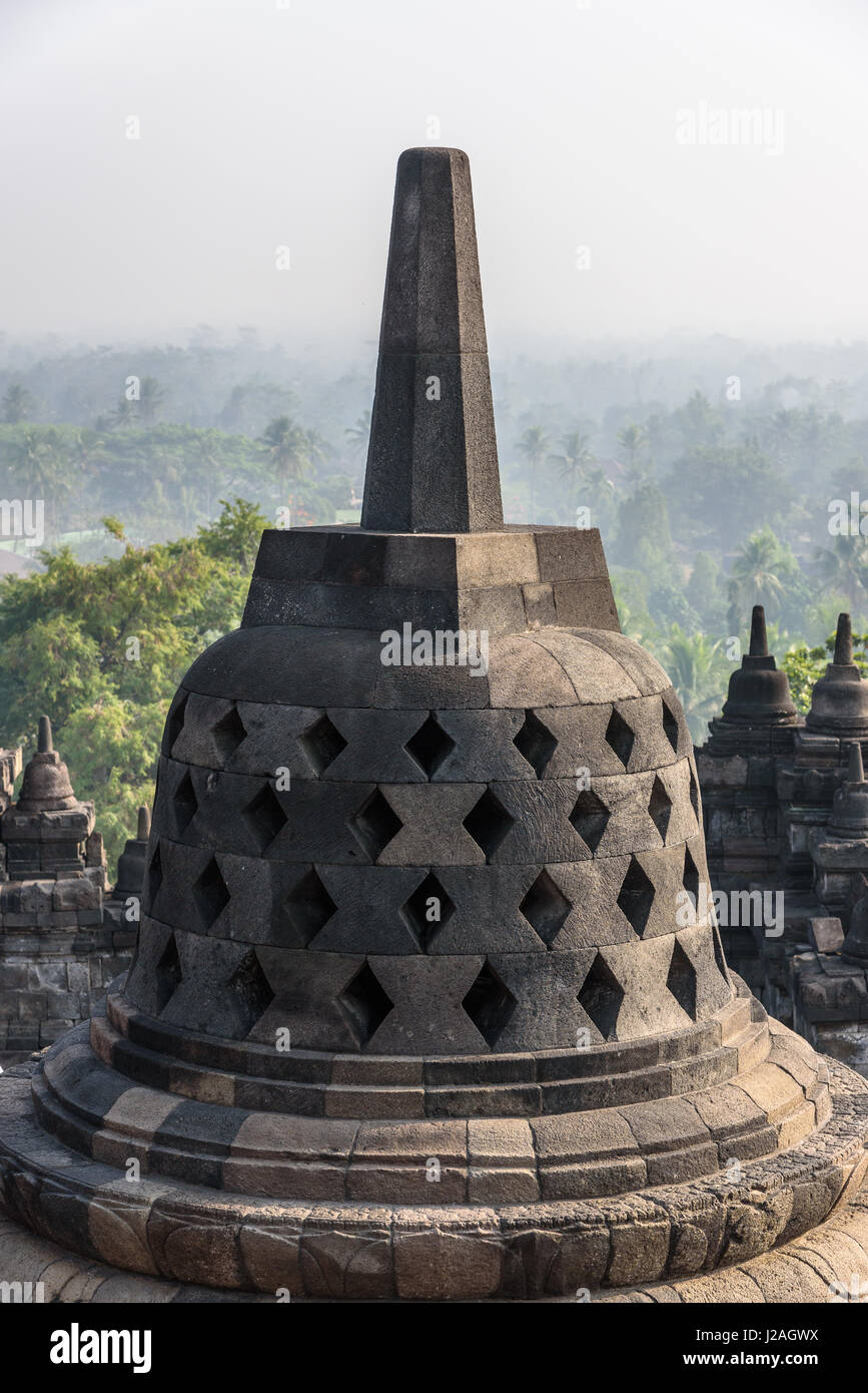 L'Indonésie, Java Tengah, Magelang, le Borobodur est l'un des plus importants temples bouddhiques de l'Asie du Sud-Est et du patrimoine culturel mondial de l'UNESCO Banque D'Images