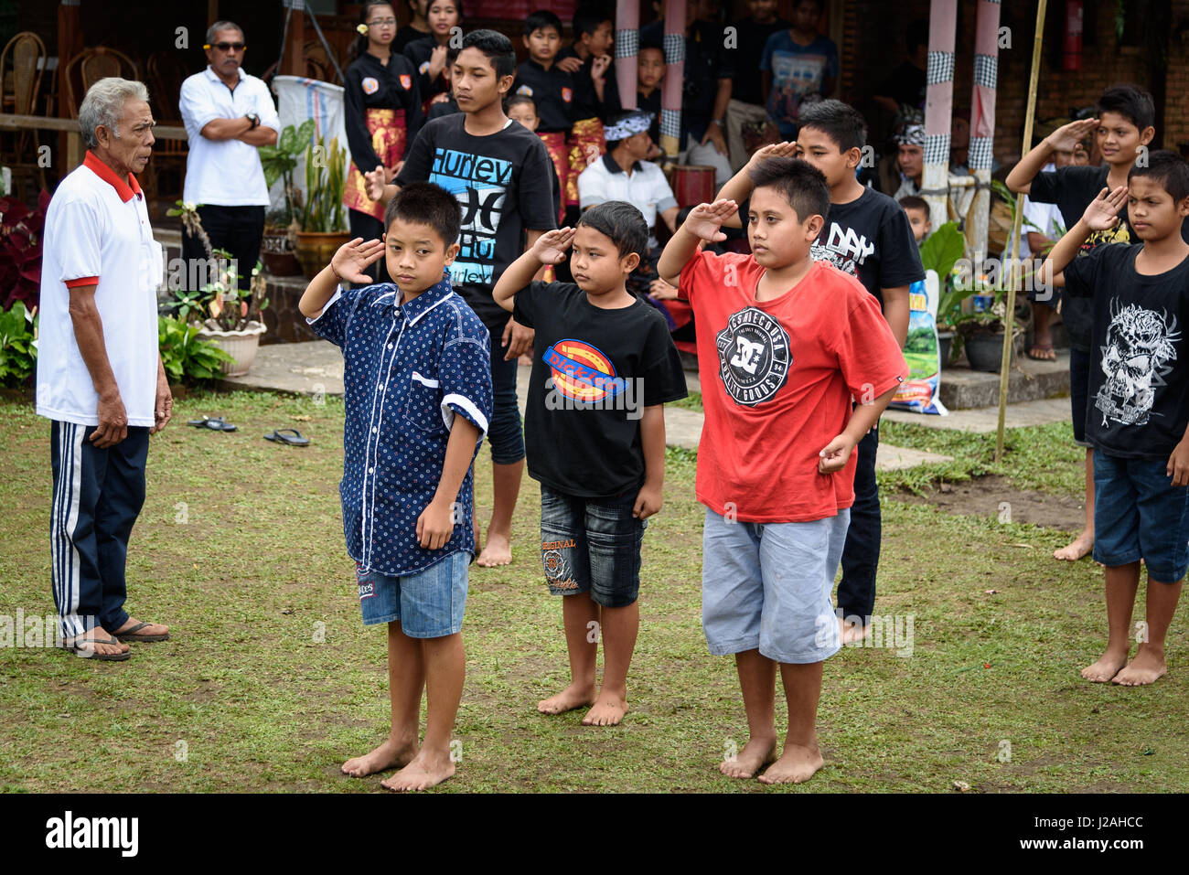 L'INDONÉSIE, Bali, Kaboul à Buleleng, la Journée nationale d'Apell 'Augustusan» Banque D'Images