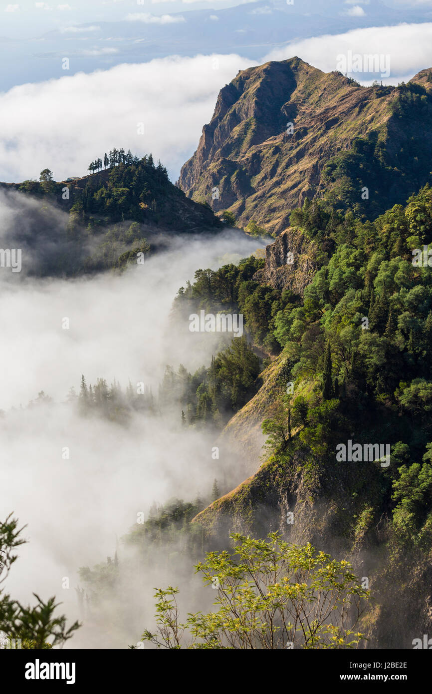 Les montagnes au-dessus des nuages, Santo Antao, Cap Vert Banque D'Images