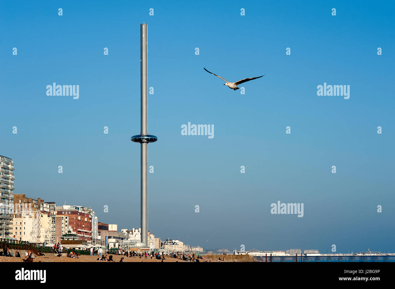 J360, Brighton, Royaume-Uni, 2016. La British Airways j360 est le plus haut du monde déménagement tour d'observation et a ouvert en 2016 sur le front de mer de Brighton, à Sussex. Banque D'Images