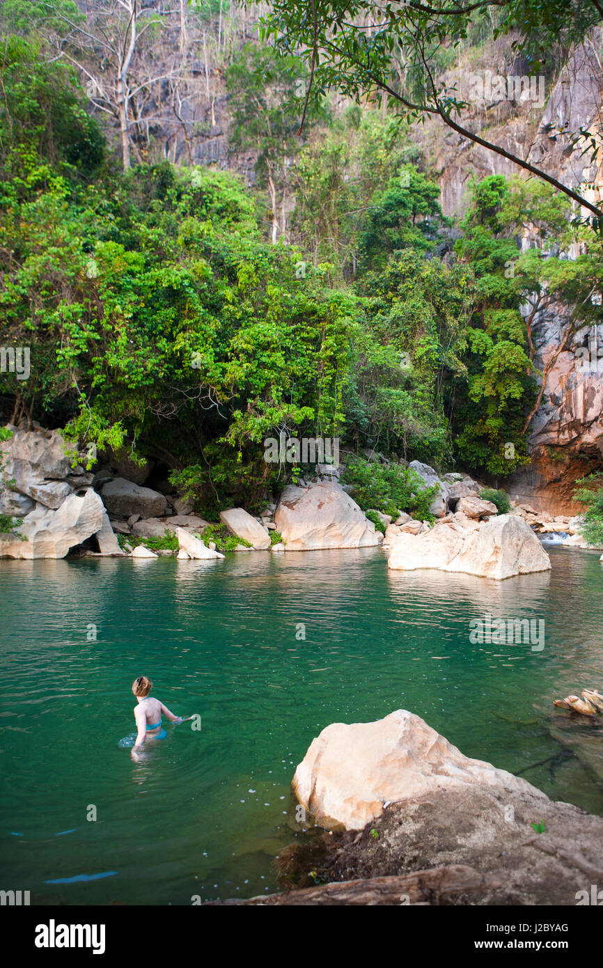 En dehors de la piscine 7 km grottes de Kong Lor, Laos. (MR) Banque D'Images